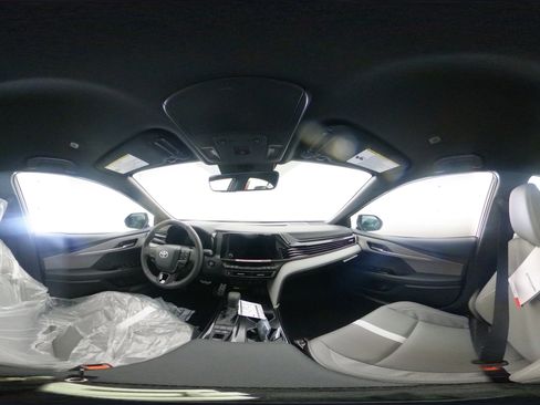 New 2026 Toyota Camry SE FWD image 33