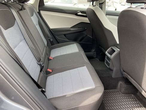 Used 2025 Volkswagen Taos S image 27