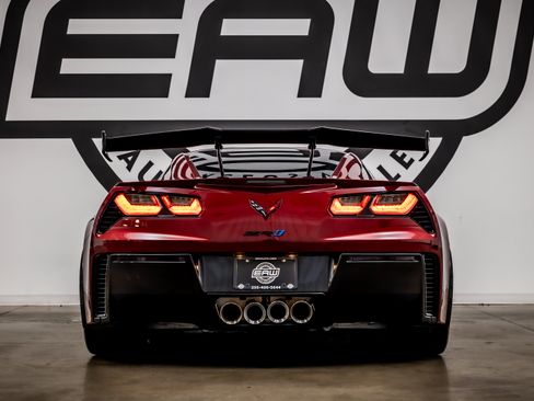Used 2019 Chevrolet Corvette ZR1 RWD image 10