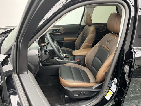 Used 2025 Ford Bronco Sport Outer Banks w/ Outer Banks Tech Package+ image 11