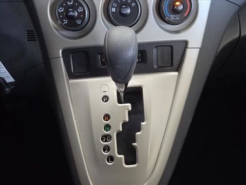 Used 2011 Toyota Matrix w/ Matrix Sport Pkg FWD image 12