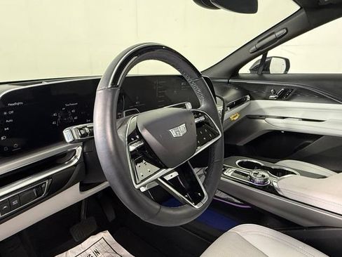 Certified 2024 Cadillac Lyriq Luxury RWD image 7