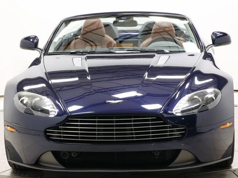 Used 2014 Aston Martin V8 Vantage Roadster image 77