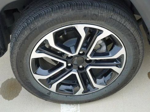 Certified 2024 Jeep Compass Limited AWD/4WD image 9