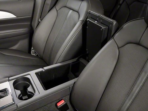 Used 2013 Lincoln MKX FWD image 15