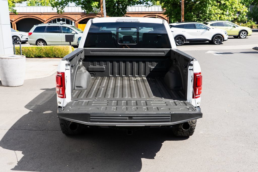 Used 2020 Ford F150 Raptor w/ Equipment Group 802A Luxury AWD/4WD image 8