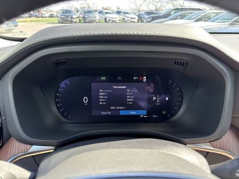Used 2024 Volvo XC60 B5 Ultimate w/ Protection Package Premier AWD/4WD image 11