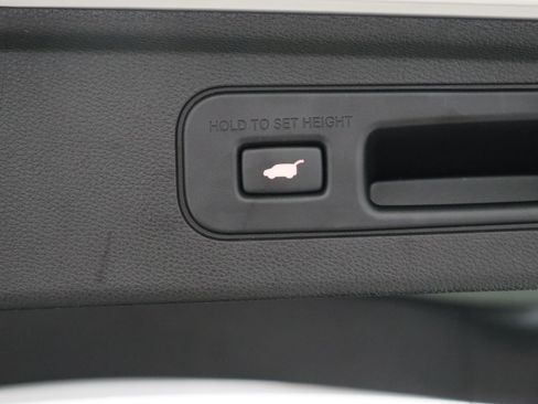 Used 2025 Honda Odyssey Elite image 37