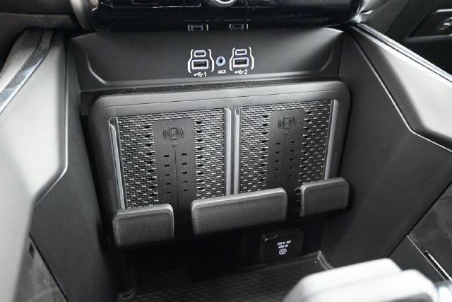 New 2026 RAM 3500 Laramie AWD/4WD image 29
