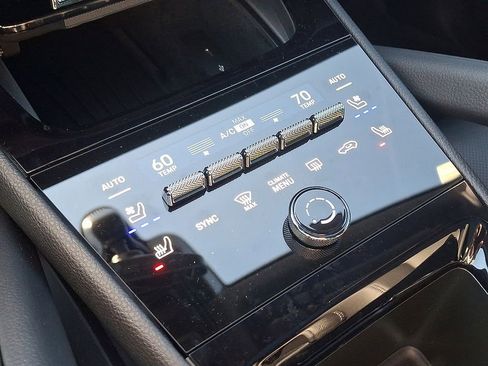 Used 2025 Porsche Cayenne E-Hybrid image 18