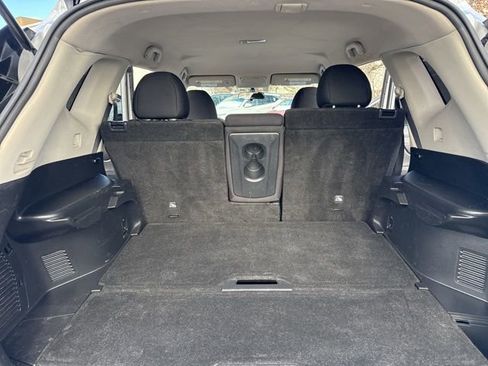 Used 2018 Nissan Rogue S image 29