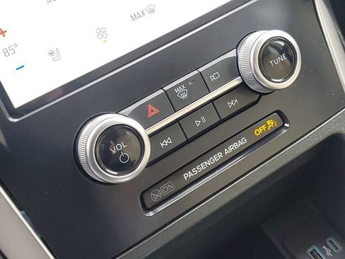 Used 2024 Ford Edge SEL w/ Convenience Package image 21