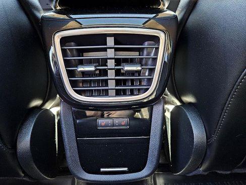 Used 2022 Lincoln Nautilus Reserve w/ Luxury Package image 11