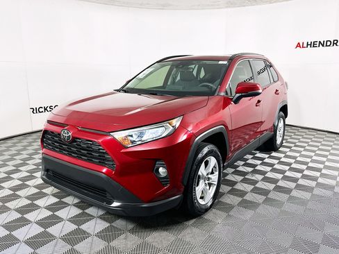 Used 2019 Toyota RAV4 XLE image 7