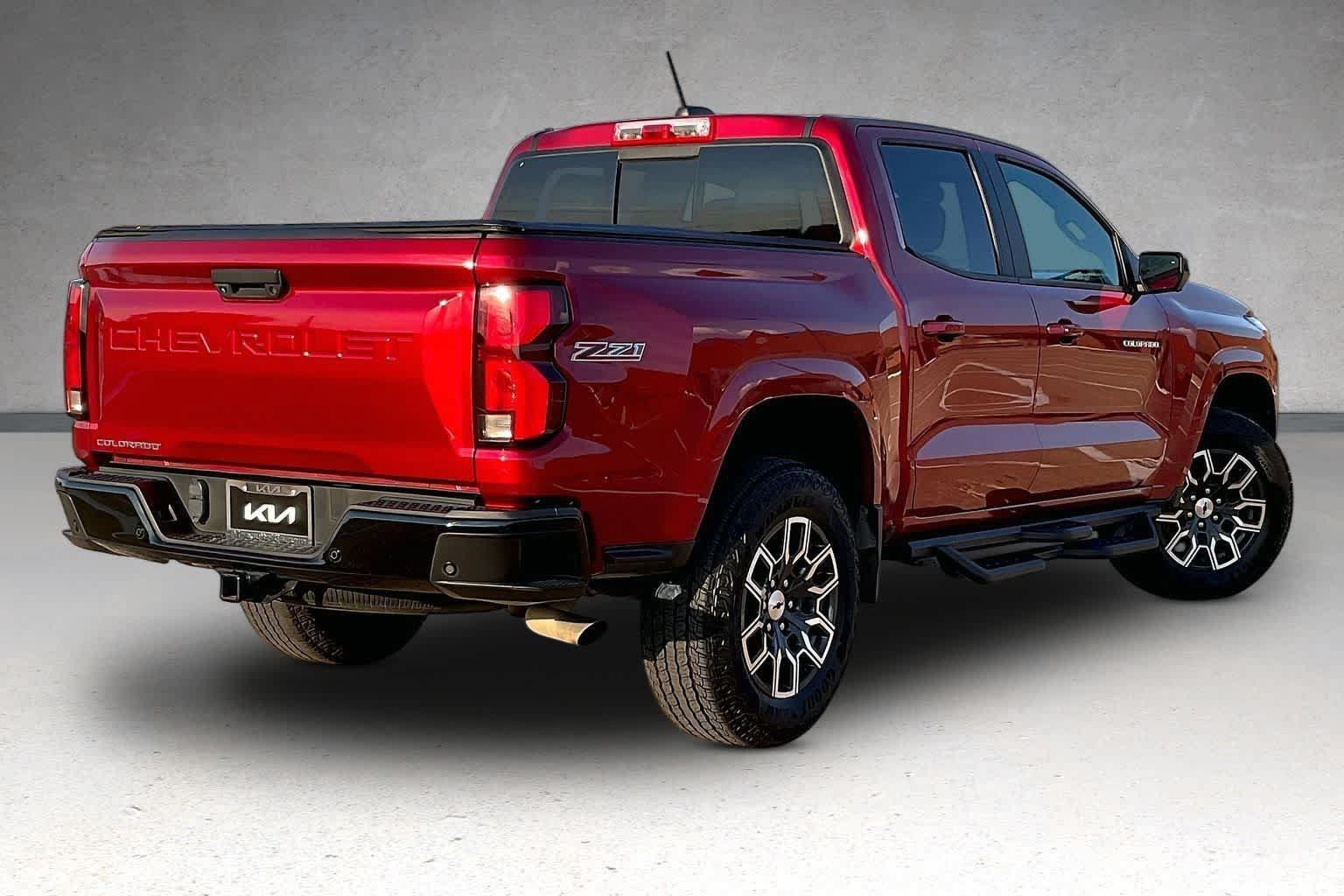 Used 2023 Chevrolet Colorado Z71 w/ Z71 Convenience Package 2 AWD/4WD image 22