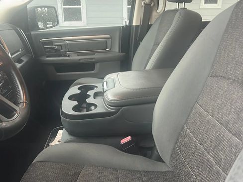 Used 2018 RAM 1500 Big Horn RWD image 3