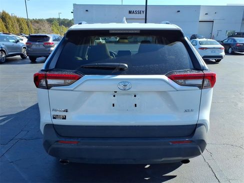 Used 2024 Toyota RAV4 XLE Premium image 4