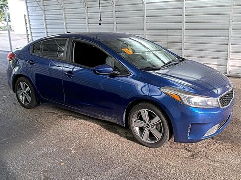 Used 2018 Kia Forte S FWD image 2