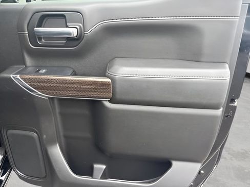 Used 2019 Chevrolet Silverado 1500 LT Trail Boss AWD/4WD image 24