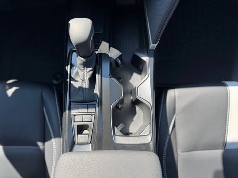New 2025 Toyota Camry Hybrid AWD/4WD image 17