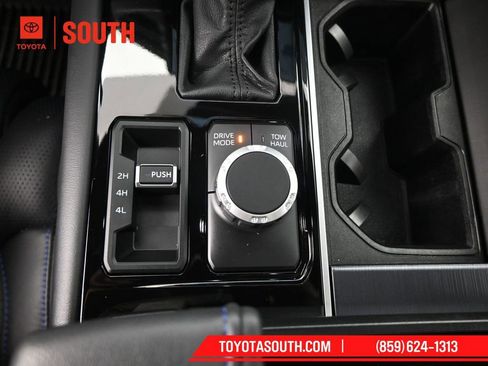 Used 2023 Toyota Tundra Platinum w/ Advanced Package AWD/4WD image 22