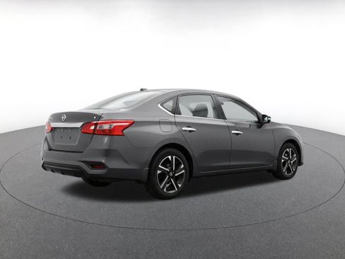 Used 2025 Nissan Sentra SV FWD image 9