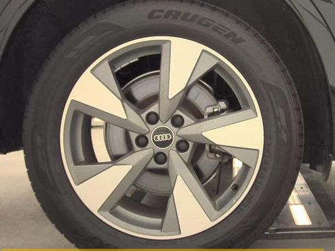 Used 2024 Audi Q5 2.0T Premium AWD/4WD image 9