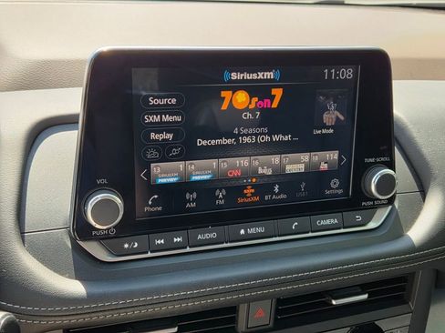 Used 2023 Nissan Rogue SV w/ SV Premium B Package FWD image 24