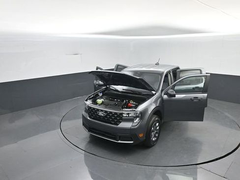 New 2026 Ford Maverick XLT image 32