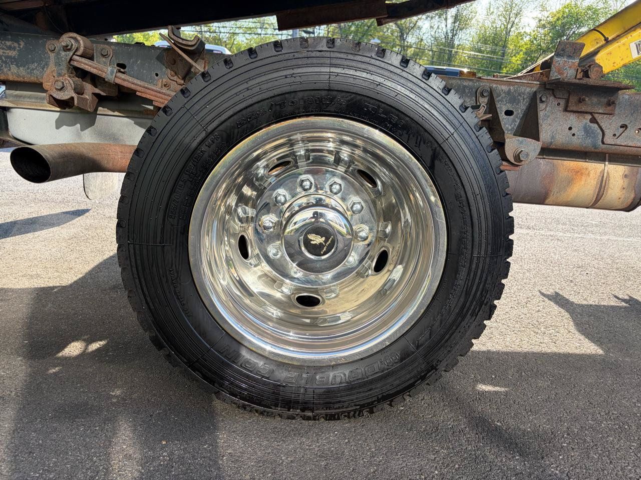 Used 2015 Ford F550 4x4 Regular Cab Super Duty image 17