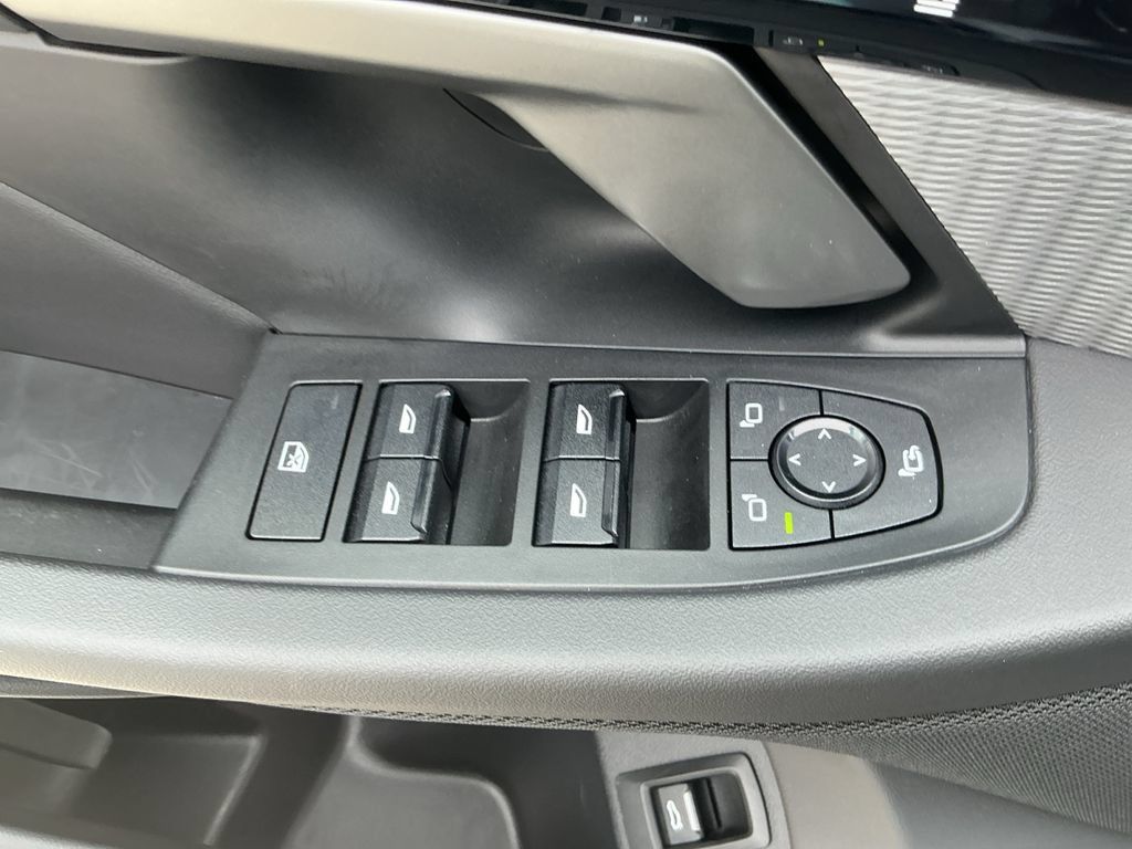 Used 2025 BMW i5 xDrive40 w/ M Sport Package AWD/4WD image 29