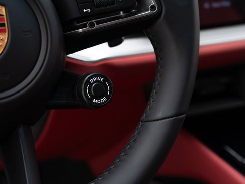 New 2026 Porsche Cayenne S image 31