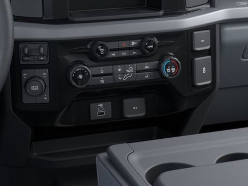 New 2026 Ford F350 XL w/ FX4 Off-Road Package AWD/4WD image 15
