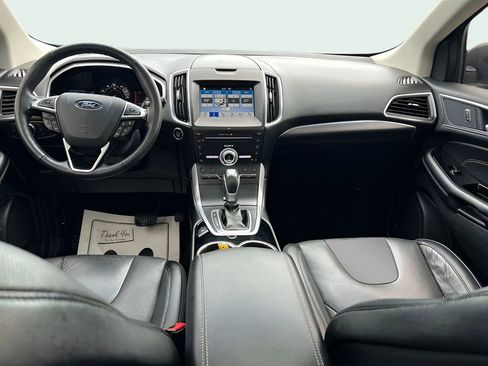 Used 2018 Ford Edge Titanium w/ Equipment Group 301A AWD/4WD image 14