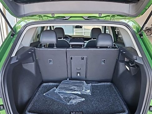 New 2026 Volkswagen Taos SE AWD/4WD image 19