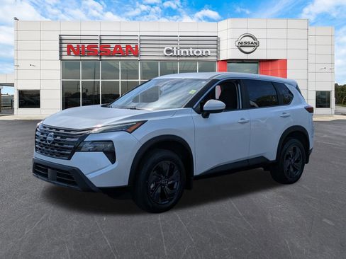 New 2026 Nissan Rogue SV FWD image 7