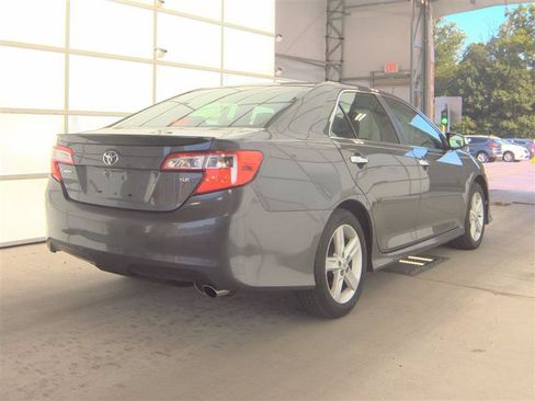 Used 2013 Toyota Camry SE FWD image 5
