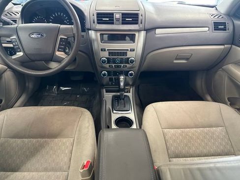 Used 2012 Ford Fusion SE FWD image 3