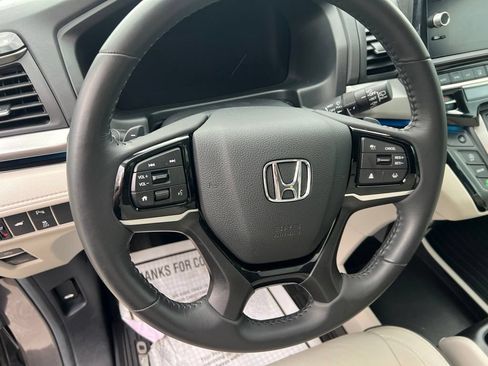 Used 2025 Honda Odyssey Touring image 48