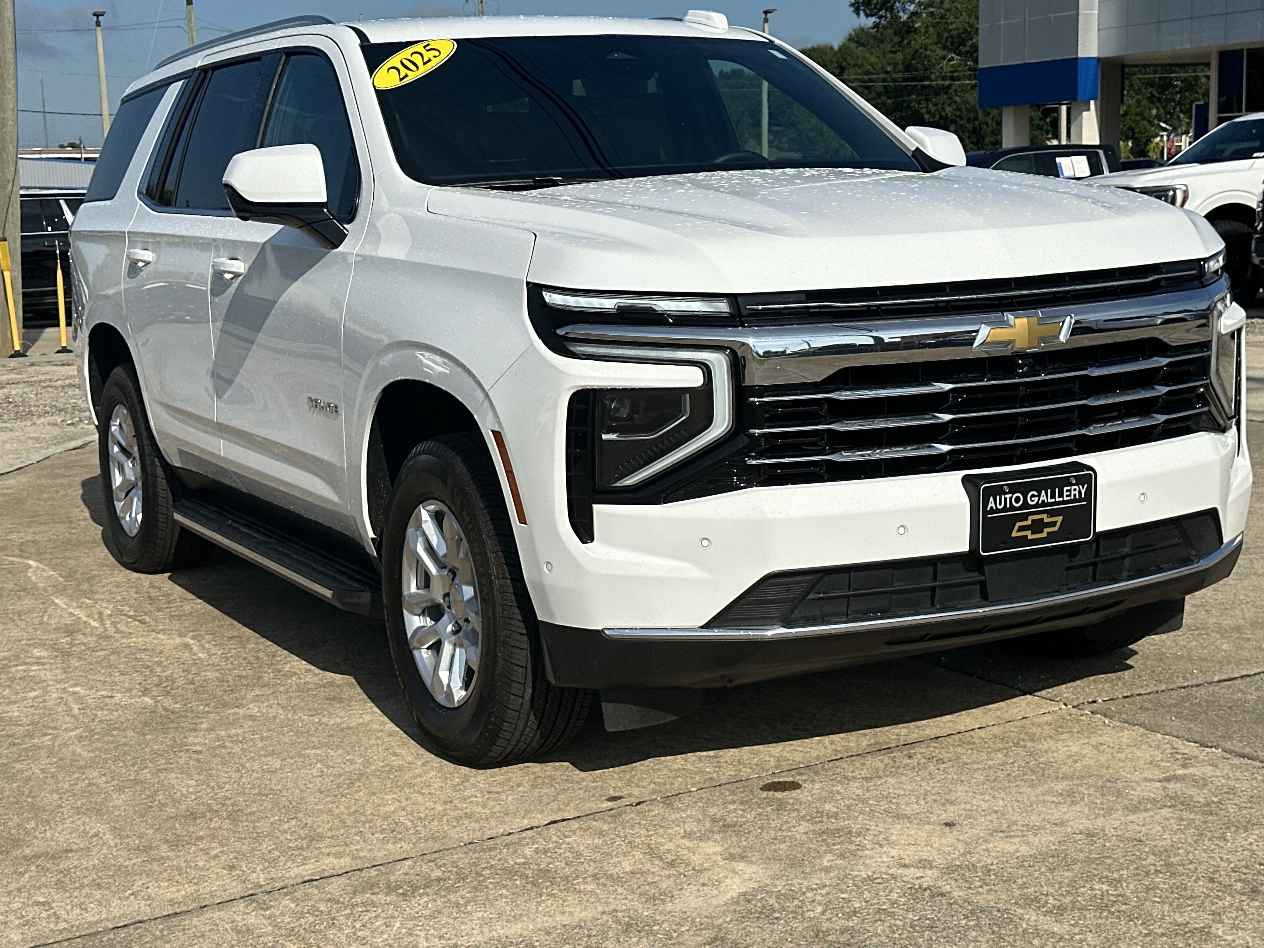Certified 2025 Chevrolet Tahoe LT AWD/4WD image 3