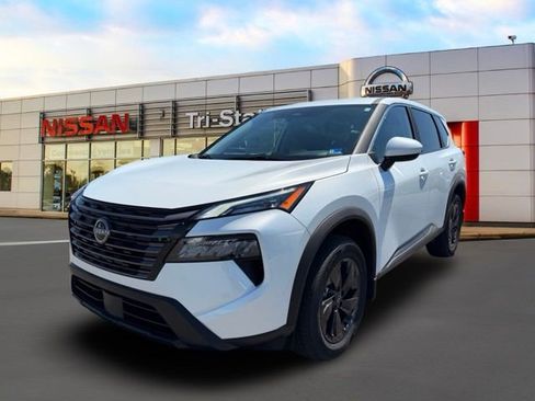 New 2026 Nissan Rogue SV AWD/4WD image 2