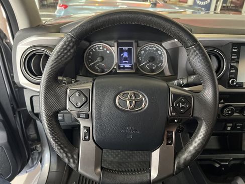 Used 2020 Toyota Tacoma SR5 image 14