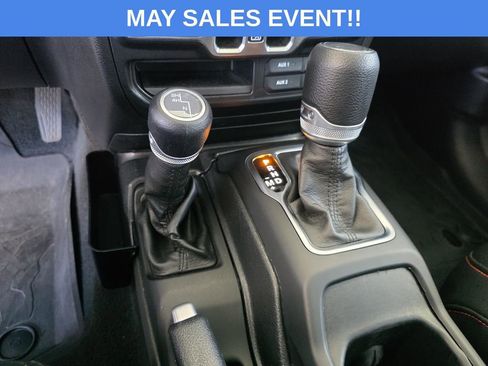 Used 2021 Jeep Gladiator Sport AWD/4WD image 24