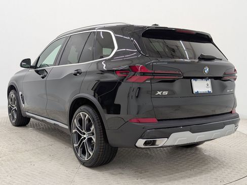New 2026 BMW X5 sDrive40i w/ Climate Comfort Package RWD image 3