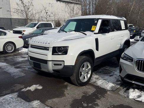 Used 2024 Land Rover Defender 110 S image 1