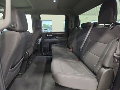 Used 2025 Chevrolet Silverado 2500 LT w/ Convenience Package AWD/4WD image 27