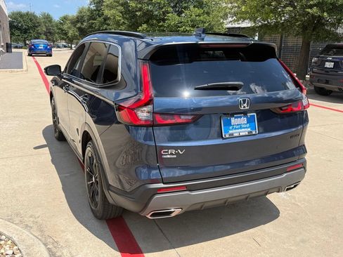 Used 2025 Honda CR-V Sport image 3