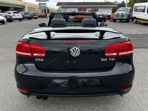 Used 2013 Volkswagen Eos image 4