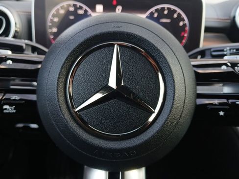 Used 2024 Mercedes-Benz C 300 Sedan image 5