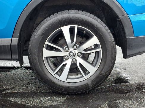 Used 2018 Toyota RAV4 XLE w/ Plus Extra Value Package image 9